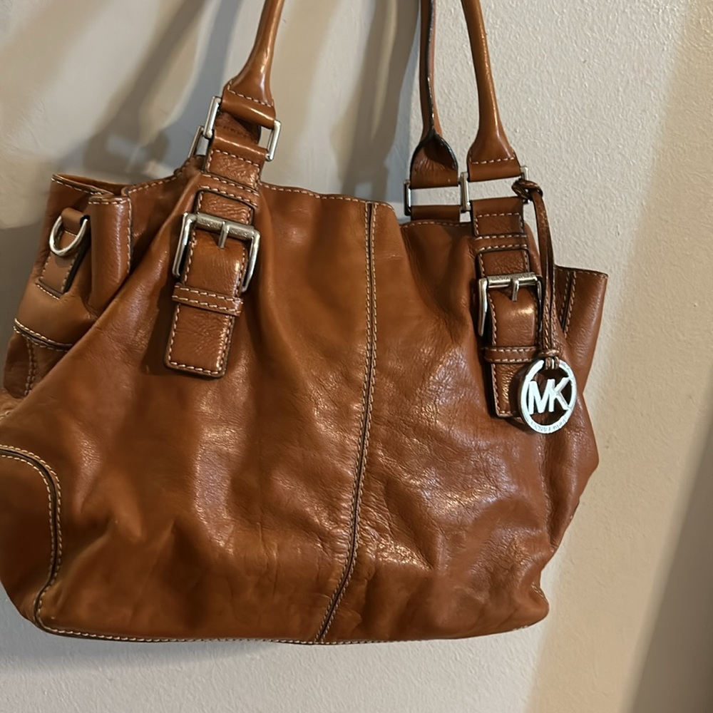 MK ‼️ - Picture 2 of 5